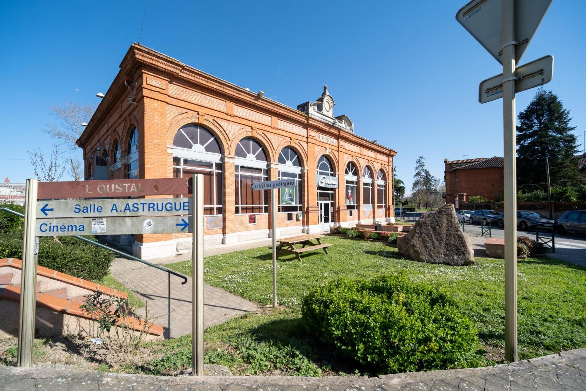 Evasions-Eclipse, Centre-Ville, Gare Auterive  Exterior photo